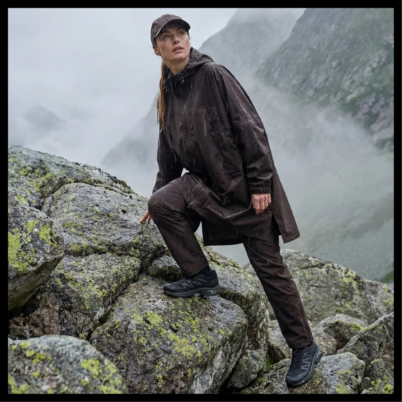 Packable poncho